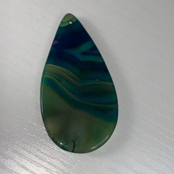 Green and Blue Onyx Agate Teardrop Pendant - Picture 3 of 8